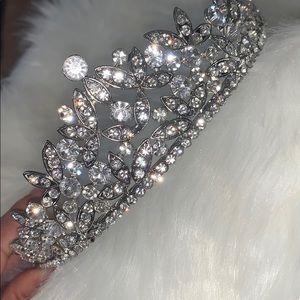 NEW Tiara/Crown